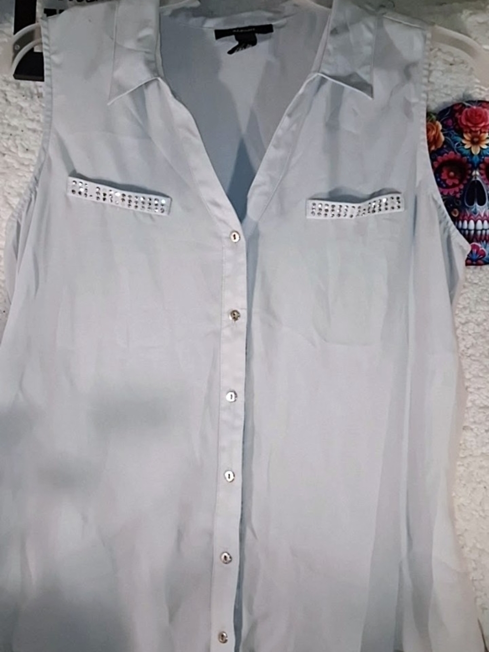 Alfani Grey Sleeveless Button-Down Top with Stud-Trim Pockets